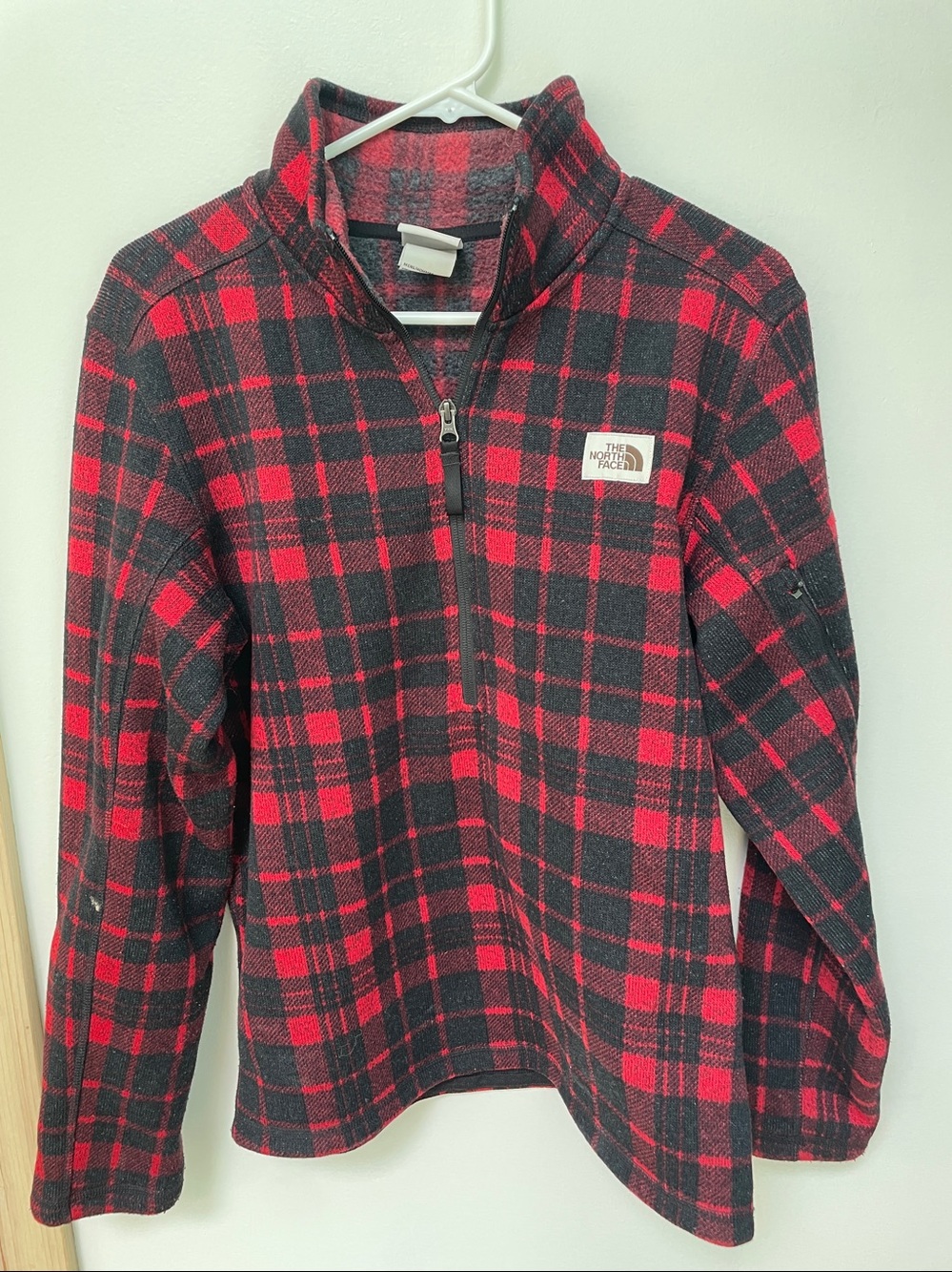 Mens North Face small red Plaid 1/4 Zip Pullover Fleece Sweater